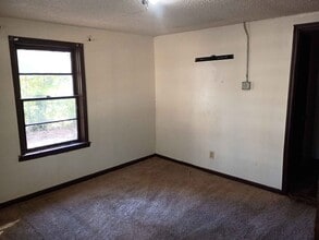 304 Wells Ave in Albany, GA - Building Photo - Building Photo