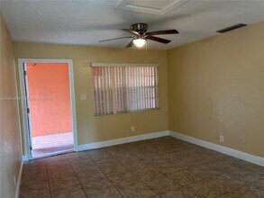 5200 NW 17th Ct in Lauderhill, FL - Building Photo - Building Photo