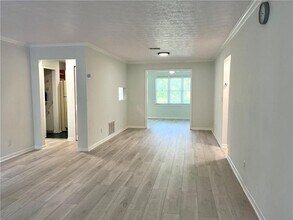 14 St Claire Ln NE in Atlanta, GA - Building Photo - Building Photo