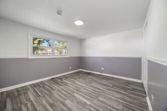 162 Frederick Dr in Chicago Heights, IL - Building Photo - Building Photo