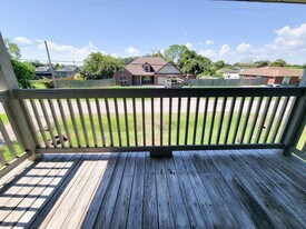 711 Ave A in La Marque, TX - Building Photo