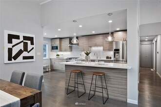 12632 SE 61st St in Bellevue, WA - Building Photo - Building Photo