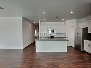 2143 W Magdalena Ln in Phoenix, AZ - Building Photo - Building Photo