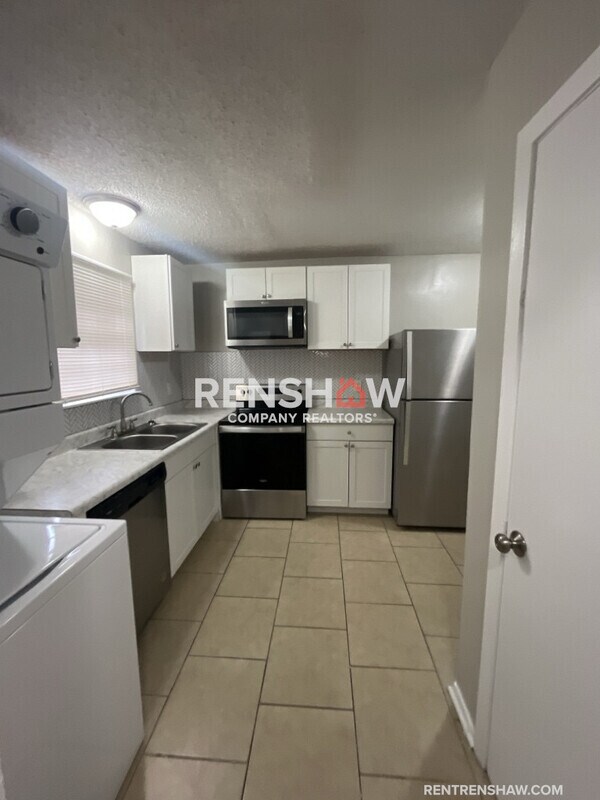 3657 Chateau Rhodes Cir in Memphis, TN - Building Photo - Building Photo