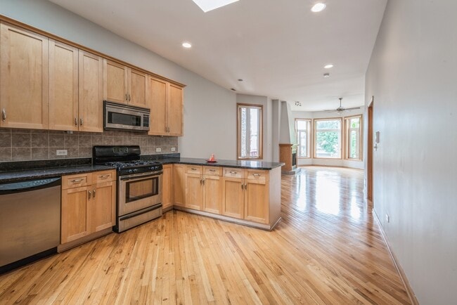 4839 S Forrestville Ave in Chicago, IL - Building Photo - Building Photo