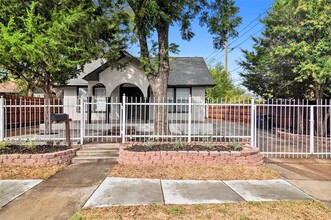 906 NW 14th St in Fort Worth, TX - Building Photo - Building Photo