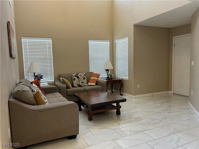 7975 Twain Harte St in Las Vegas, NV - Building Photo - Building Photo