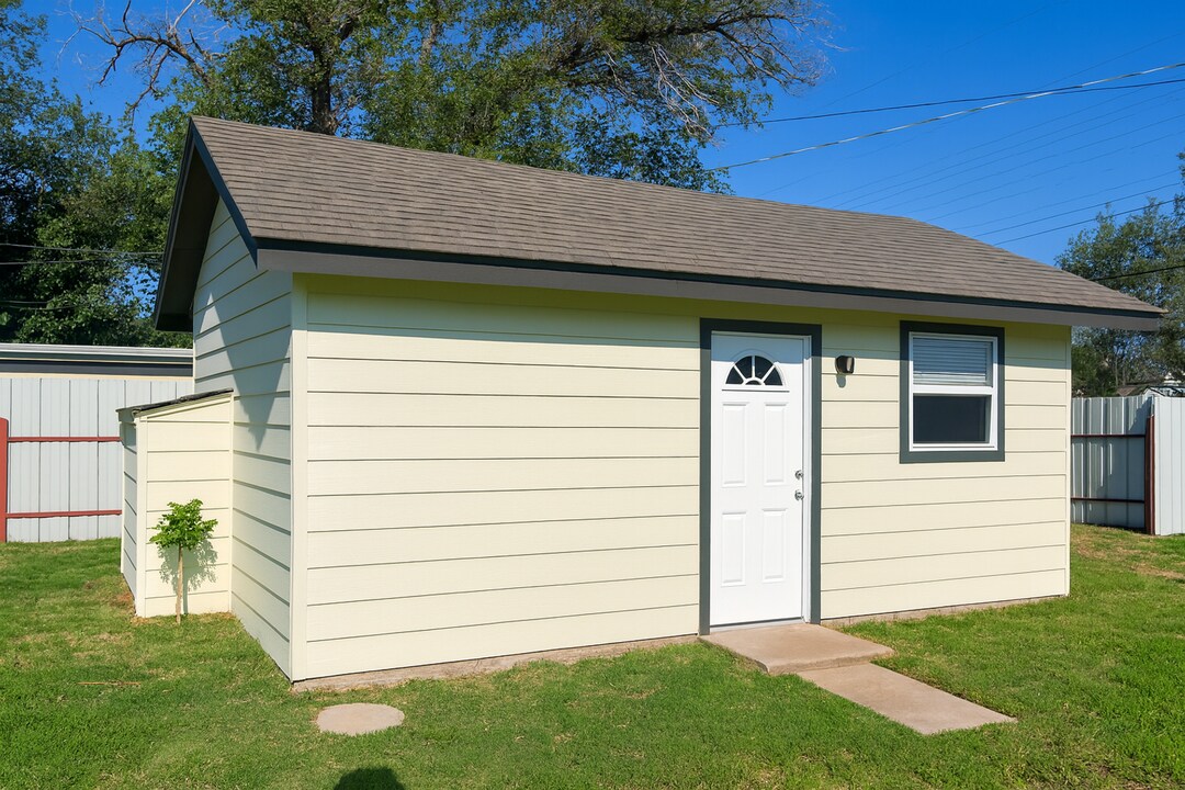 3202 Baylor St in Lubbock, TX - Building Photo