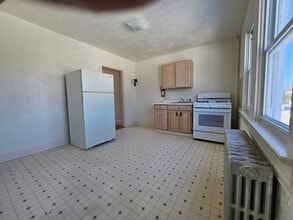 147 S Main St in Manchester, PA - Building Photo - Building Photo