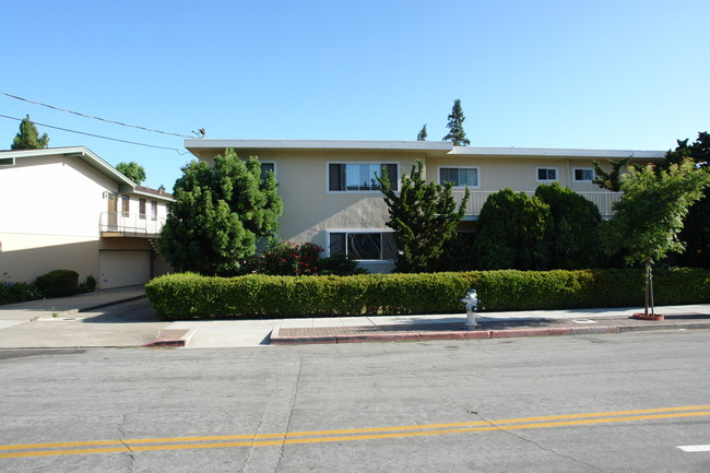 600 Ansel Rd in Burlingame, CA - Foto de edificio - Building Photo