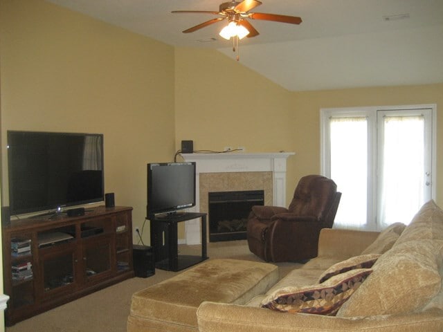 2057 Lake Forest Dr in Grovetown, GA - Building Photo - Building Photo