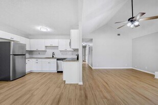 4660 Bryant Rd in Buford, GA - Building Photo