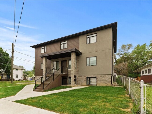 435 Mill St in Windsor, ON - Building Photo - Building Photo