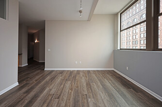 The Residences at 668 in Cleveland, OH - Foto de edificio - Building Photo