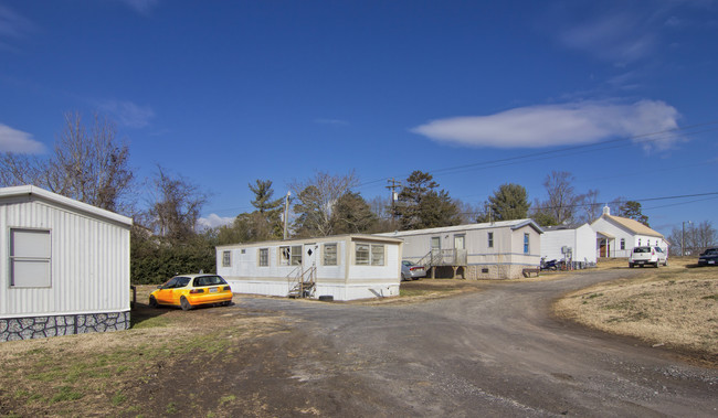 1519 Airport Rhodhiss Rd in Hickory, NC - Foto de edificio - Building Photo