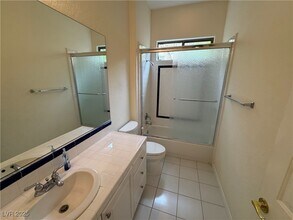 14 Hunt Valley Trail in Henderson, NV - Building Photo - Building Photo