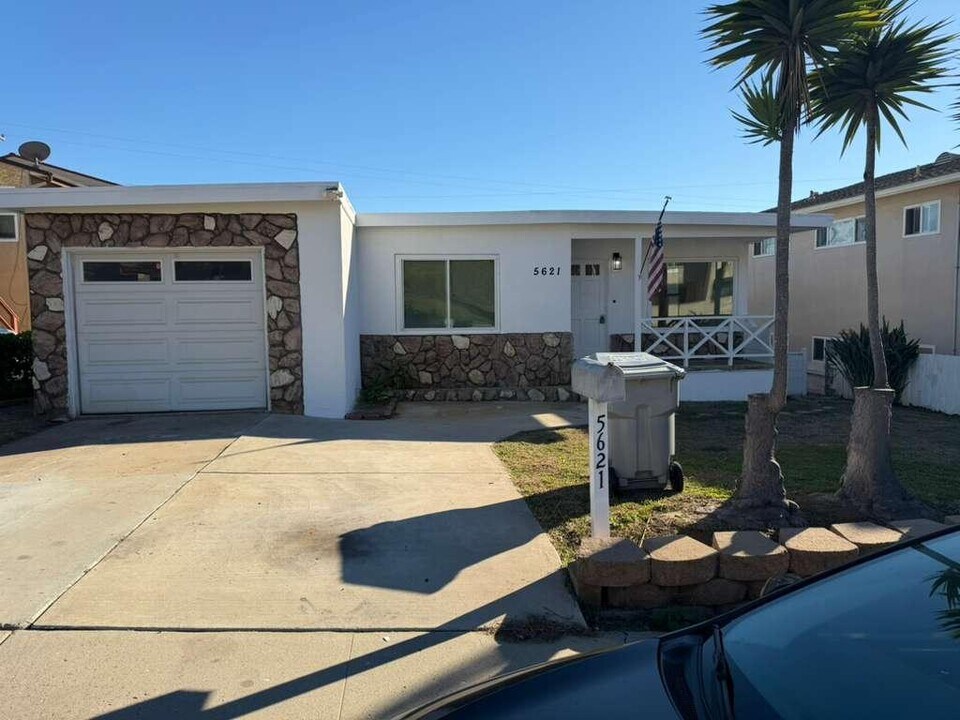 5621 Mildred St in San Diego, CA - Building Photo