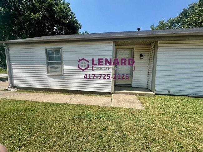 property at 1123 W Sunset St