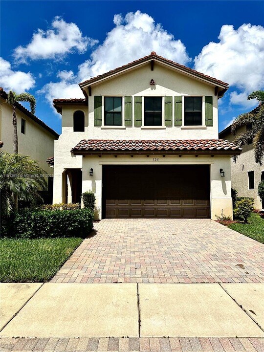 5265 Beckton Rd in Ave Maria, FL - Building Photo