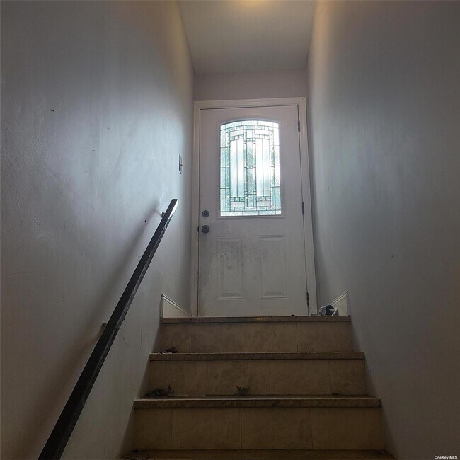 2913 Clark Ave in Oceanside, NY - Foto de edificio - Building Photo