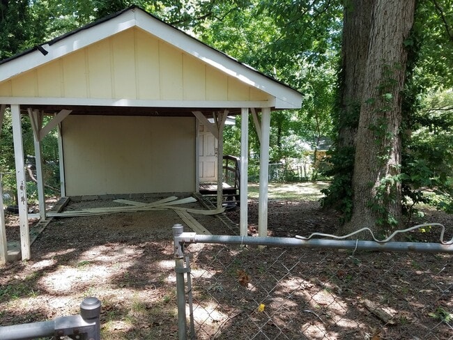 4166 Hanes Dr in Decatur, GA - Building Photo - Building Photo