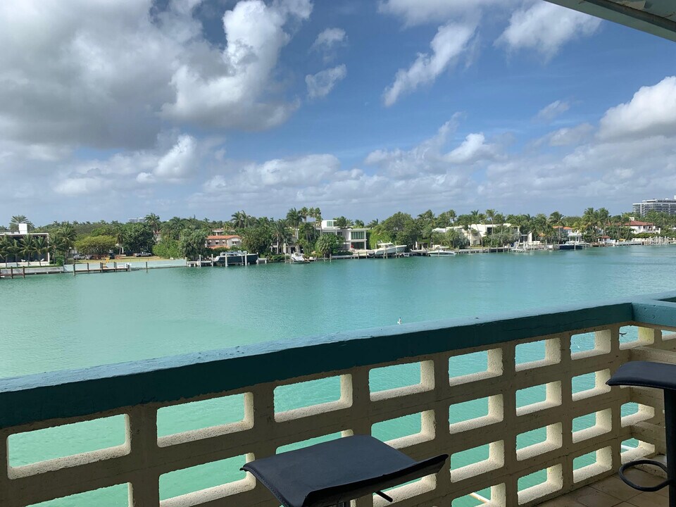 6484 Indian Creek Dr, Unit #314 in Miami Beach, FL - Building Photo