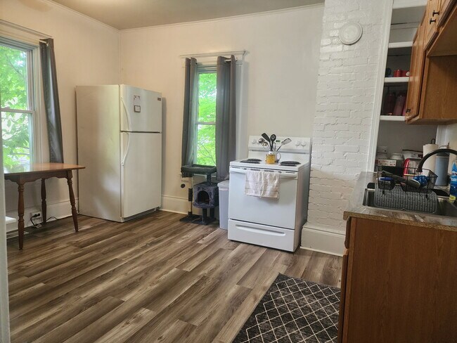89 S Main St, Unit ApartmentA in Moravia, NY - Building Photo - Building Photo