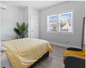 163 S Whitney St in Hartford, CT - Building Photo - Building Photo