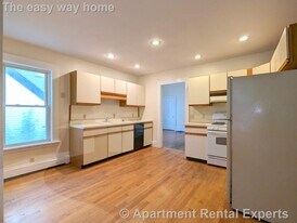 15 Howe St in Somerville, MA - Building Photo