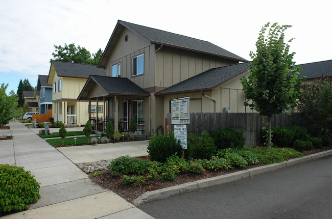 Greenleaf Village in Eugene, OR - Building Photo - Building Photo