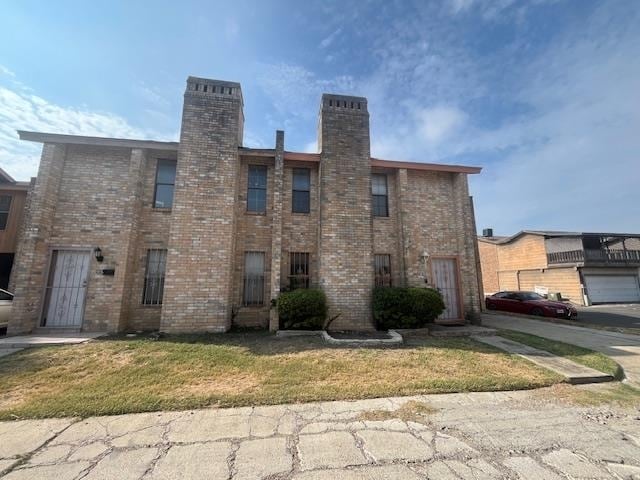 2600 E Montgomery St in Laredo, TX - Building Photo