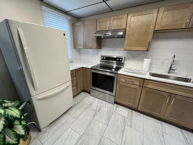 property at 7902 Richfield Rd