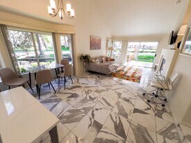 7068 Bright Springs Ct in Las Vegas, NV - Building Photo