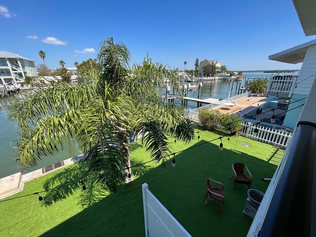 515 129th Ave E in Madeira Beach, FL - Building Photo - Building Photo