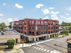 Summit House Apartments - Senior Housing in Jenkintown, PA - Building Photo - Building Photo