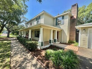 620 Grenada Way in Niceville, FL - Building Photo - Building Photo