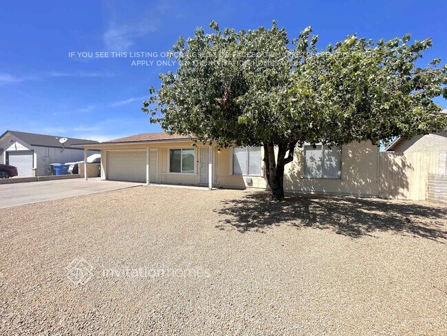 10902 W Montecito Ave, Unit 1st floor in Phoenix, AZ - Foto de edificio - Building Photo