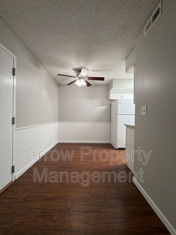 property at 3405 Holdrege St