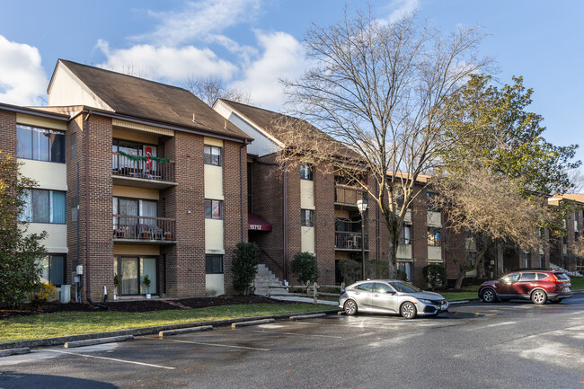 Brookmill Condominiums in Laurel, MD - Building Photo - Building Photo