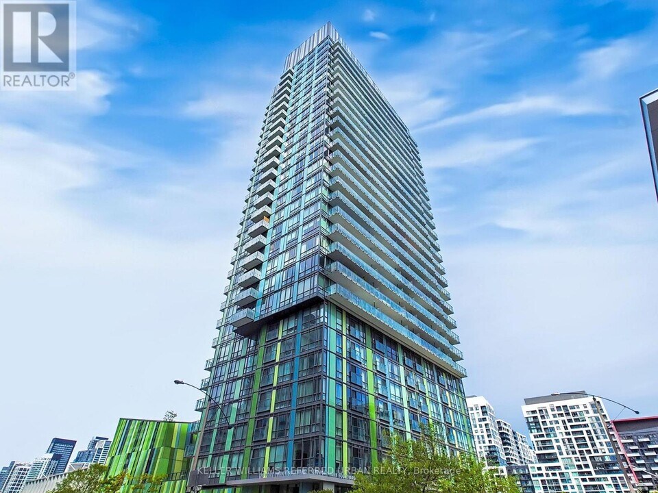 170-1170 Fort York Blvd in Toronto, ON - Building Photo