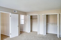 Building Photo - Park South Apartments in Kansas City, Missouri