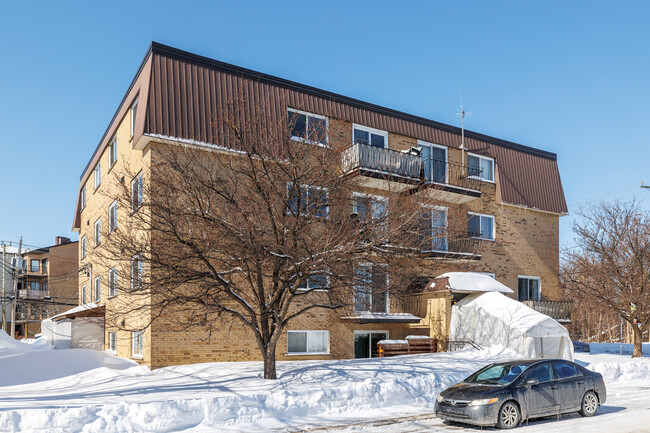 670 Wagner Rue
