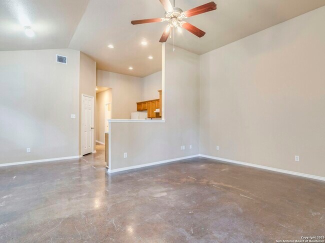 5723 Golf Heights in San Antonio, TX - Building Photo - Building Photo