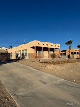 1691 Sierra Vista Dr in Bullhead City, AZ - Building Photo - Building Photo