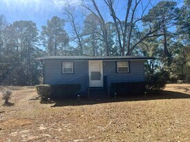 1614 Lonnie Rd in Tallahassee, FL - Building Photo