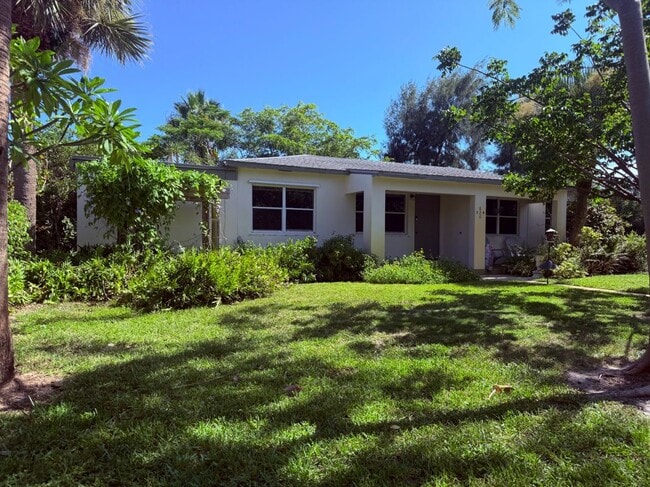 620 NE 12th Ave