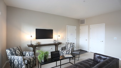 Liberty House in Columbus, OH - Foto de edificio - Interior Photo