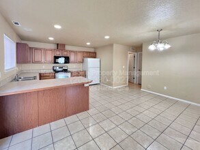 6523 S Covewood Way in Boise, ID - Building Photo - Building Photo