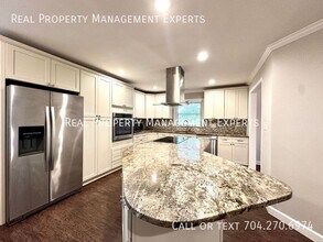 4237 Rocky River Rd in Charlotte, NC - Building Photo - Building Photo