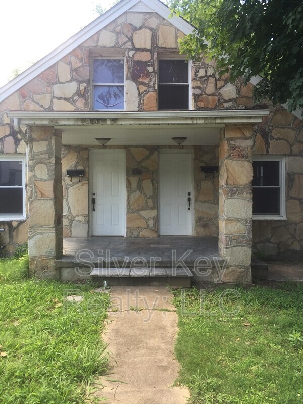 property at 130 S Jackson St